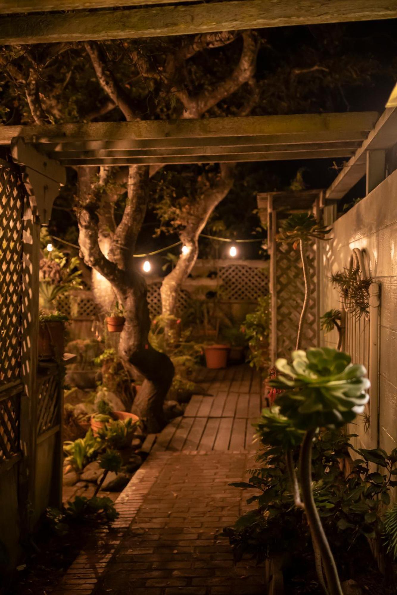Carmel Garden Inn Zewnętrze zdjęcie