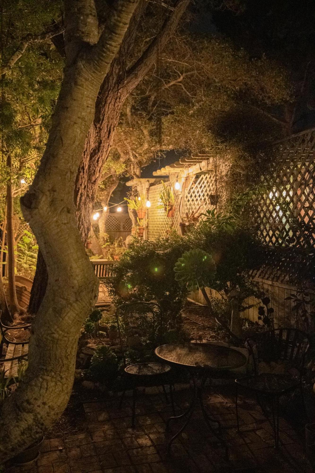 Carmel Garden Inn Zewnętrze zdjęcie