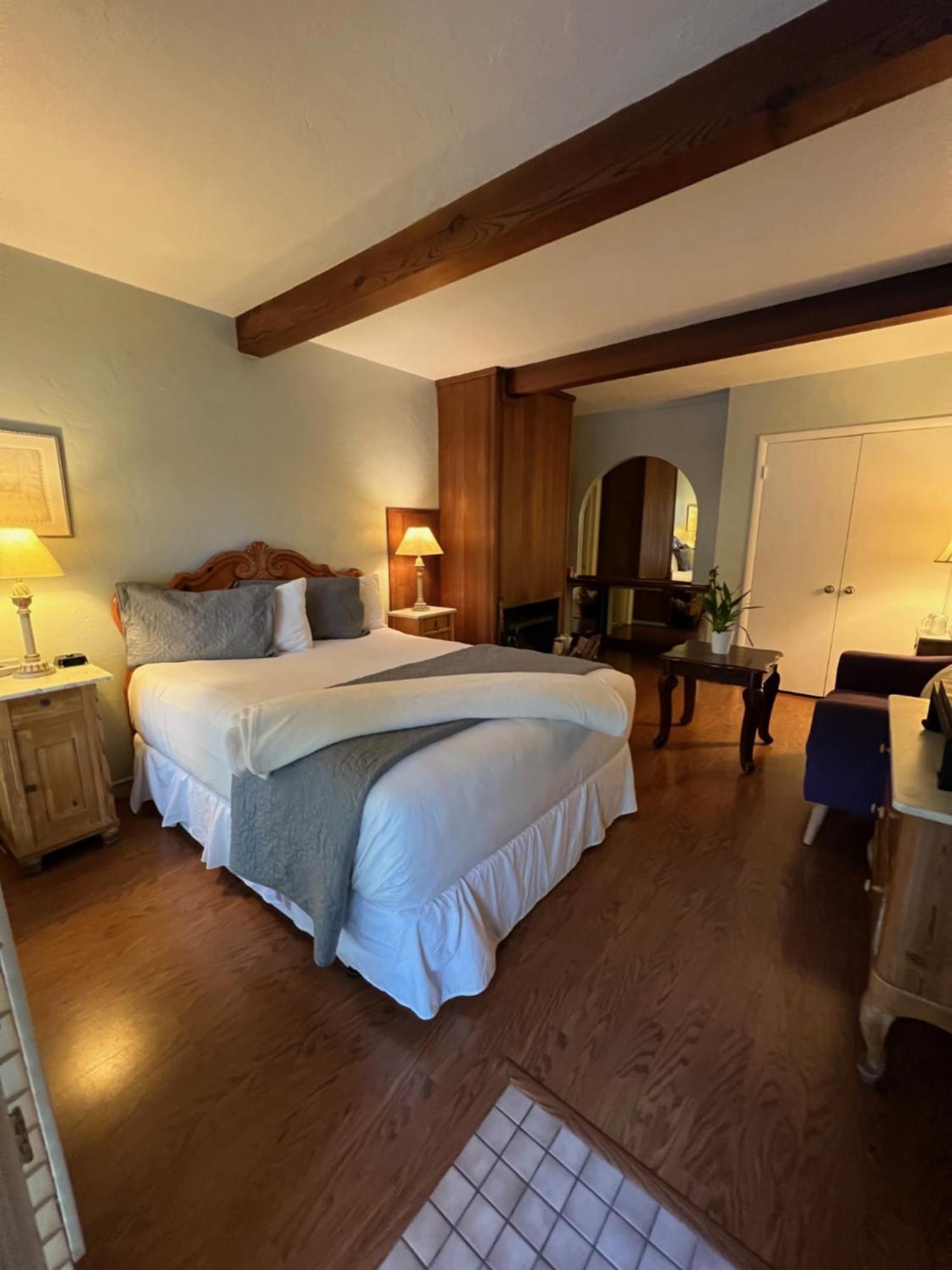 Carmel Garden Inn Zewnętrze zdjęcie