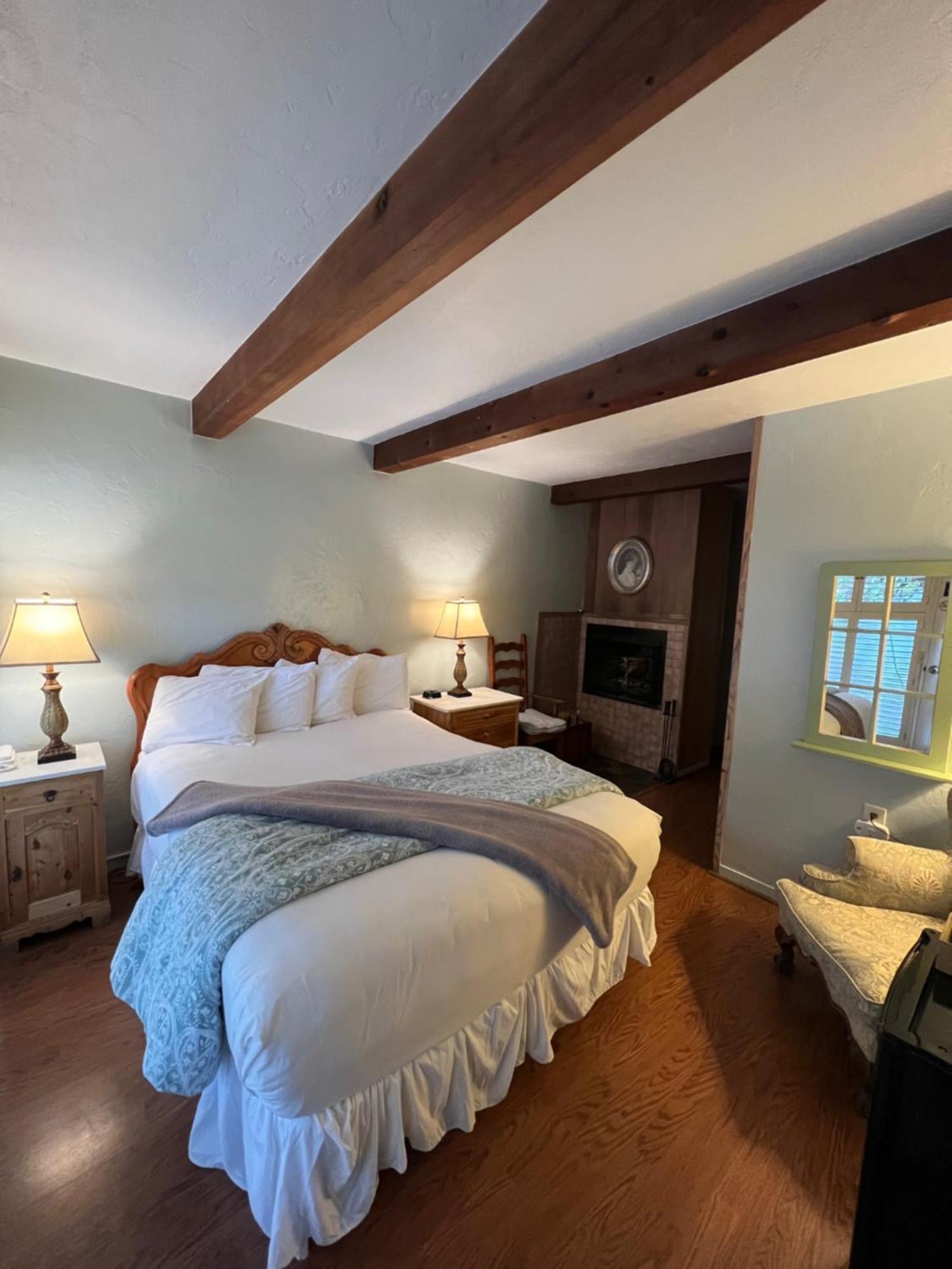 Carmel Garden Inn Zewnętrze zdjęcie